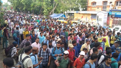 ssc scam jobless teachers protest demanding release of merit list bsm