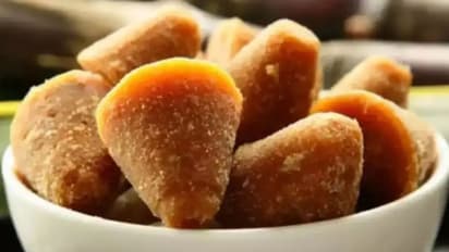 Amazing Health and Skin Benefits of Jaggery