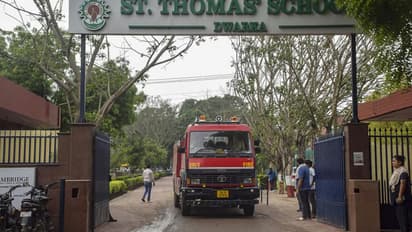 Delhi Schools Bomb Threat: 12-Year-Old Behind Saint Thomas Hoax, Police Investigate | July 2025