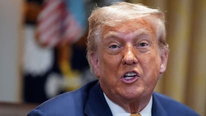 Trump Threatens Cambodia and Thailand Stop War or No Trade