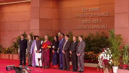 nirmala seetharaman with budget