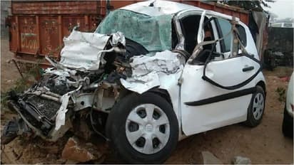 भीषण हादसे में 5 दोस्तों की दर्दनाक मौत हो गई।