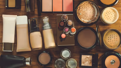 4-best-places-of-Delhi-to-buy-cosmetic-products