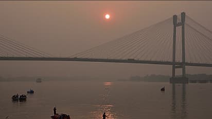 youth jumped from the Hooghly Bridge