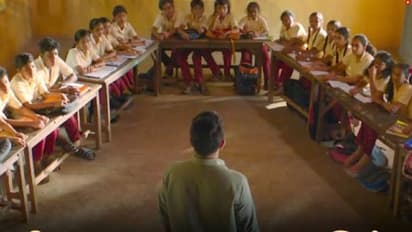 u shaped class room screen grab from sthanarthi sreekuttan