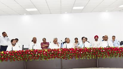 Patna meeting before the panchayat polls has become a problem for the CPM Congress 