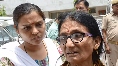 UP officer knows the "secret" behind our son's death, claim Anurag Tewari's parents