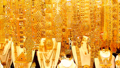 ₹500, ₹1000 ban: Jewellers sell gold to hoarders at ₹48k per 10gm