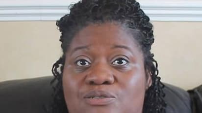 വെളുക്കാന് പൗഡര് ചോദിച്ച മകനോട് ഈ അമ്മ പറഞ്ഞത്