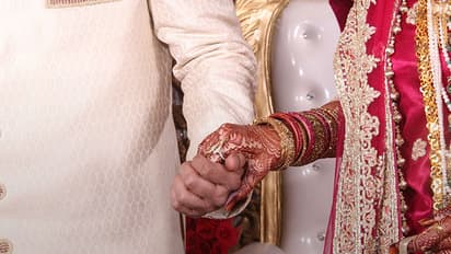 ഗുരുവായൂരിലെ കല്യാണവിവാദത്തില് വീണ്ടും ട്വിസ്റ്റ്; പ്രണയം വീട്ടുകാരെയും വരനെയും യുവതി അറിയിച്ചിരുന്നു