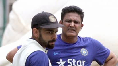 ನೆಟ್ ಬಳಿ ಕೋಚ್ ಕುಂಬ್ಳೆಯನ್ನು ನೋಡಿ ಮುಖ ಸಿಂಡರಿಸಿ ಕಾಲ್ಕಿತ್ತ ಕೊಹ್ಲಿ!