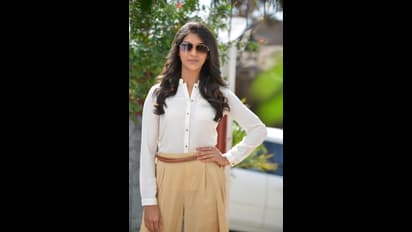 ద్వారక హీరోయిన్ పూజా ఝవేరీ గ్యాలరీ