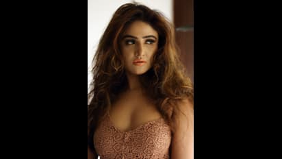 సోనిచరిష్టా ఫోటోగ్యాలరీ