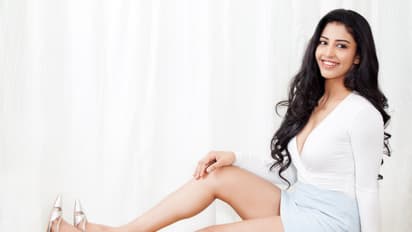 దక్ష నగర్ కర్ ఫోటో షూట్