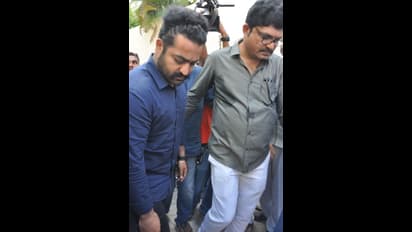 దర్శకరత్న దాసరికి నివాళులర్పించిన బిగ్ బాస్ ఎన్టీఆర్ హరి కృష్ణ , పురంద్రేశ్వరి, వెంకటేష్