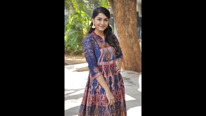 సిమ్రాన్ లేటెస్ట్ ఫోటో గ్యాలరీ