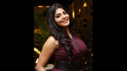 തമിഴില് തിളങ്ങി മഞ്ജിമ മോഹന്; ചിത്രങ്ങള് കാണാം