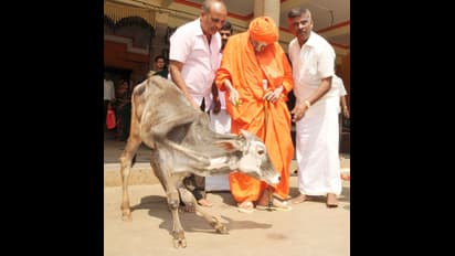 ತ್ರಿವಿಧ ದಾಸೋಹಿ, ಶತಾಯುಷಿ ನಡೆದಾಡುವ ದೇವರು ಡಾ.ಶಿವಕುಮಾರ ಸ್ವಾಮೀಜಿ