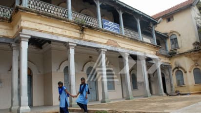 ಈ ಕಾಲೇಜು ಹೀಗೆ ಬಣಗುಡಲು ಕಾರಣವೇನು?