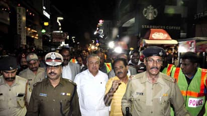 ಹೊಸ ವರ್ಷದ ಎಣ್ಣೆ ಪಾರ್ಟಿ ಭಾರಿ ಡಲ್! ಆದರೆ ಆಚರಣೆ ಹೇಗಿತ್ತೆಂದು ನೋಡಿ