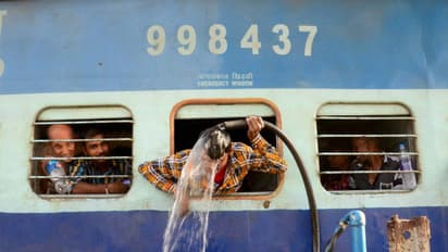 প্রথমদফার ভোটের আগে ভ্য়াপসা গরম, হাঁসফাঁস অবস্থা কলকাতা সহ রাজ্যে