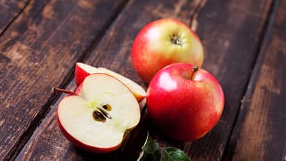 కొలెస్ట్రాల్, బరువును తగ్గించుకోవాలనుకుంటున్నారా? అయితే వీటిని ఖచ్చితంగా తినండి