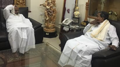 In Pics: Former friends, allies stand by Siddaramaiah in his sorrow