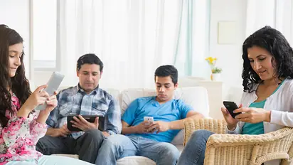 Digital Detox: Transform your mental health with key benefits and tips