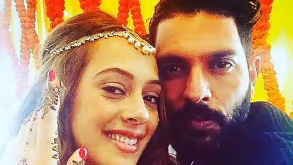 Pics: Yuvraj Singh- Hazel Keech's mehendi and cocktail ceremony