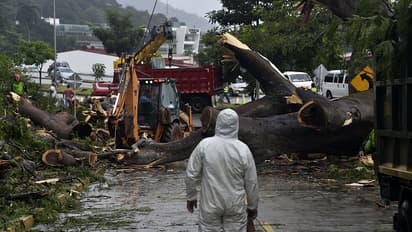 Hurricane Otto strikes Nicaragua and Costa Rica