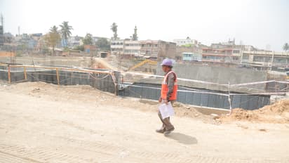 ತುಮಕೂರು: ಅವಾಂತರ ಸೃಸ್ಟಿಸ್ತಿದೆ ಸ್ಮಾರ್ಟ್ ಸಿಟಿ ಕಾಮಗಾರಿ, ಆಕ್ರೋಶ