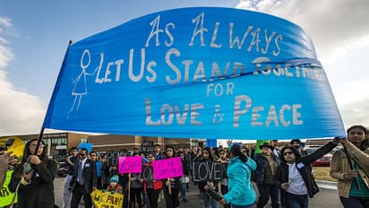 Kansas shooting: People hold prayer vigil, march in memory of Srinivas Kuchibhotla