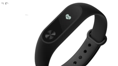 4 Smart fitness bands under Rs 2000