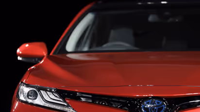 മുറ്റങ്ങളിലേക്ക് പുതിയൊരുവൻ, ആരെന്നതില് അവ്യക്തത, ഇന്നോവ മുതലാളിയുടെ മനസിലെന്ത്?!