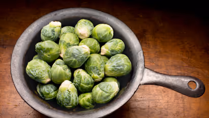 10 healthy foods that keep cancer away