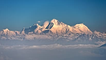 9 ಮಂದಿ ಪರ್ವತಾರೋಹಿಗಳು ನೇಪಾಳದಲ್ಲಿ ಹಿಮಸಮಾಧಿ