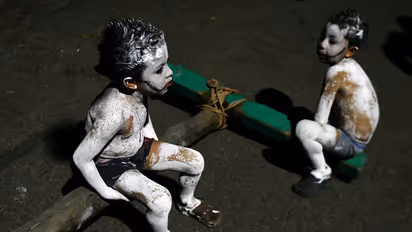 Bizarre and surprising: 15 photos you need to see right now