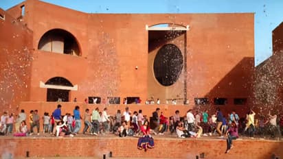 7 colleges where famous movies were shot