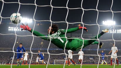 23 epic moments you may have missed this week in football