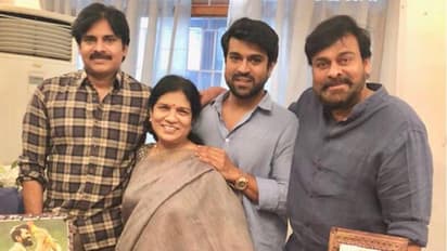 బాబాయితో బర్త్ డే జరుపుకున్న చెర్రీ