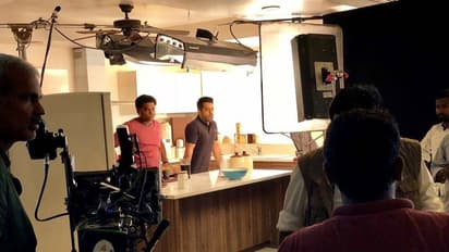 ఎన్టీఆర్ ఫ్యాన్స్ కి కిక్కిచ్చే న్యూస్.. ఆ ఫోటోలు లీకయ్యాయి