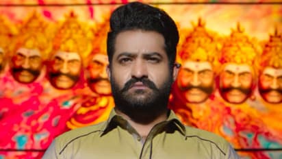 షాక్.. మరోసారి నెగెటివ్ క్యారెక్టర్ లో తారక్.?