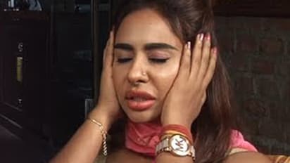 శ్రీరెడ్డిని పరుగులు పెట్టించిన పవన్ అభిమానులు