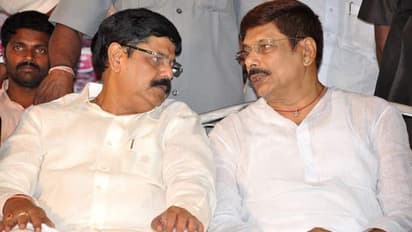 చంద్రబాబుకి మరో షాకిచ్చిన ఆనం బ్రదర్స్