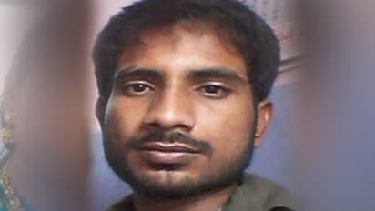 భార్య వేధింపులతో గోదావరిలో దూకి భర్త ఆత్మహత్య