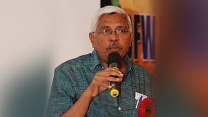 బిజెపి తెలంగాణ ప్లాన్: కోదండరామ్ కు గాలం, టిజెఎస్ విలీనానికి ప్రతిపాదన