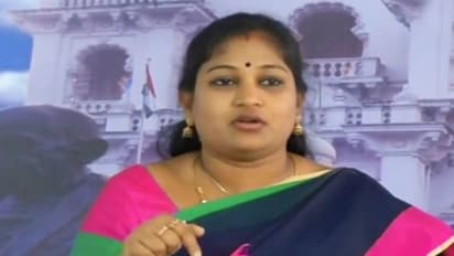 ఎమ్మెల్యే కారుడ్రైవర్ నిర్వాకం... ఏంటంటే