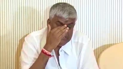 ಹುಬ್ಬಳ್ಳಿಯಲ್ಲಿ ರೇವಣ್ಣ: ಏನೆಲ್ಲಾ ಪ್ರಶ್ನೆ, ಎಷ್ಟೆಲ್ಲಾ ಉತ್ತರ?