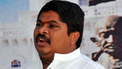 బీజేపీ మనువాద పార్టీ.. అందుకే ఆర్.ఎస్ ప్రవీణ్ కుమార్ పై విమర్శలు : పొన్నం