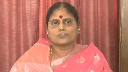 పోటీకి దూరం, వైసీపీకి 120 సీట్లు: వైఎస్ విజయమ్మ